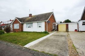 2 bedroom Detached for sale